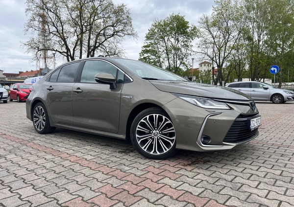 Toyota Corolla cena 80000 przebieg: 68000, rok produkcji 2019 z Nowogard małe 106